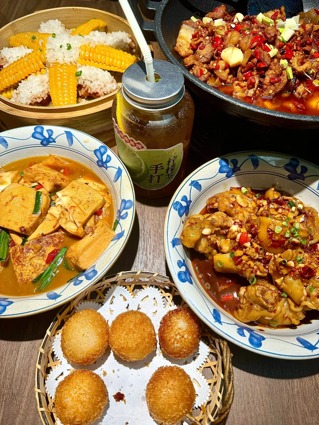 Ueno Hunan Cuisine 😋 Fast Service Explained: Six Chefs in the Back Kitchen