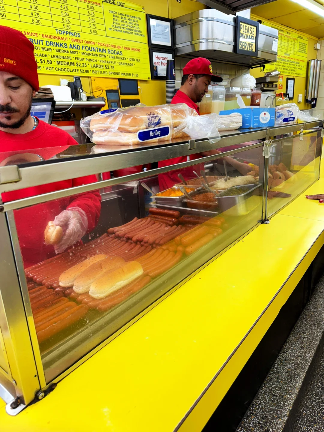 Must-Try American Street Food in Jersey City: The Classic Hot Dog!