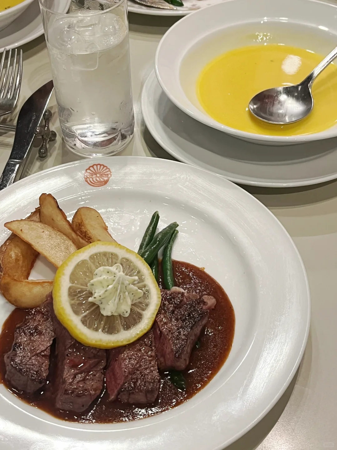 Kyoto 🍴 Walk-in-friendly 100-year-old Western restaurant near Gion