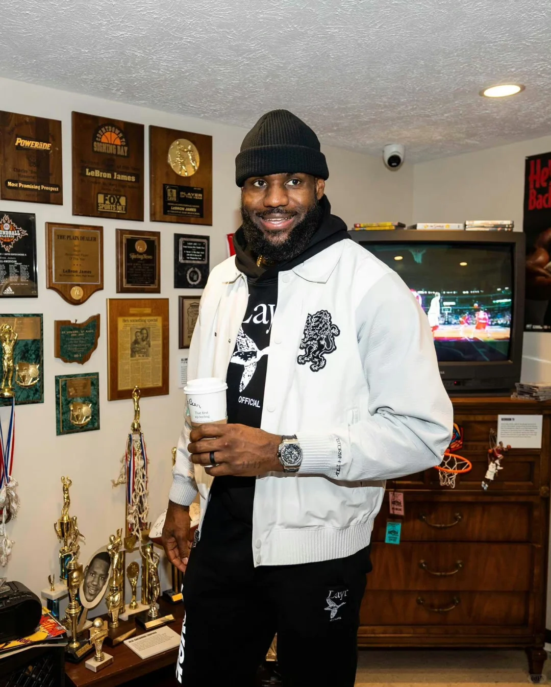 LeBron Takes Teammates on a Tour of the LeBron James Museum