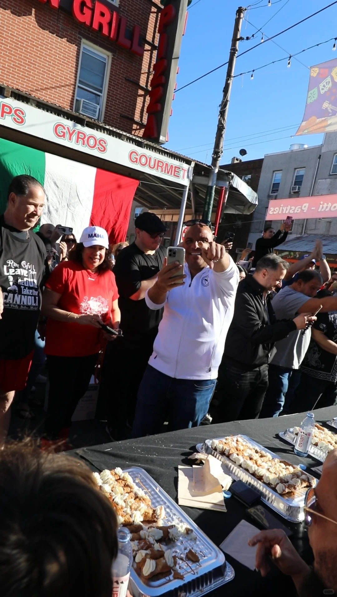 Dragging My Chinese Girl Squad to Philadelphia for a Must-Visit Spot (1/2)