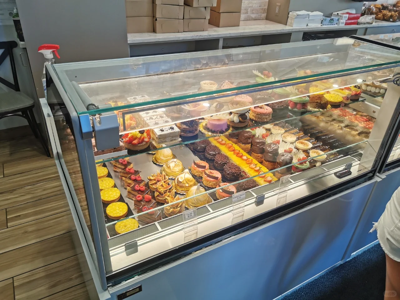 Detroit Café Exploration: Who Can Resist an Afternoon Canelé?