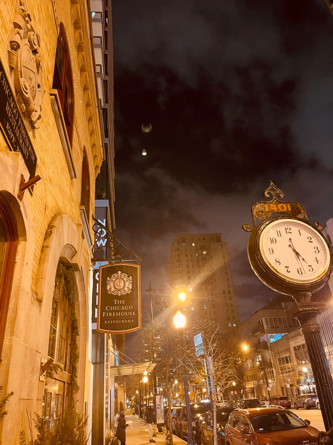 Thanksgiving Feast at Chicago Firehouse Restaurant