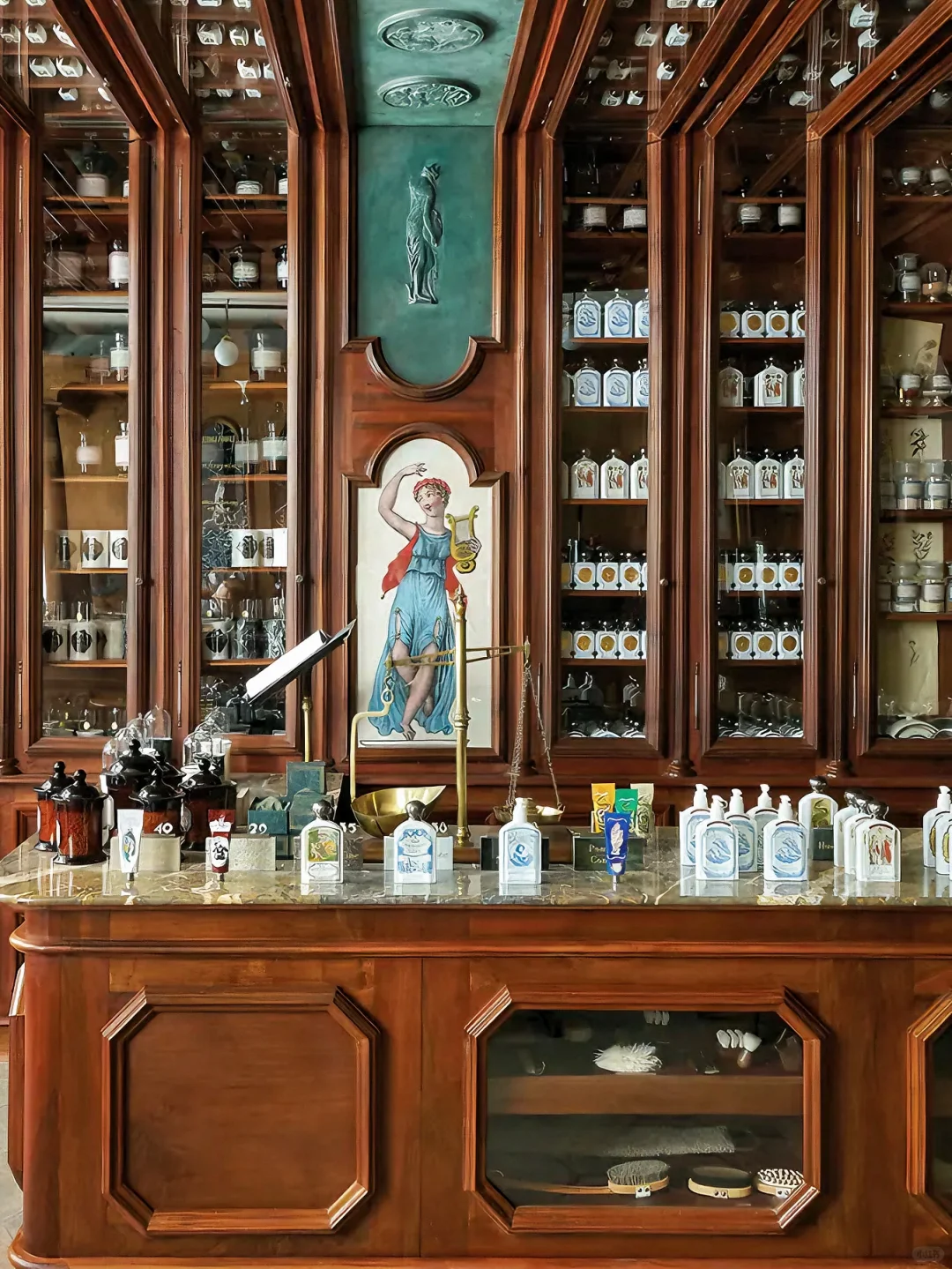 4 Years in France 💐 My Top 6 Hidden Gems: Parisian Indie Boutiques!