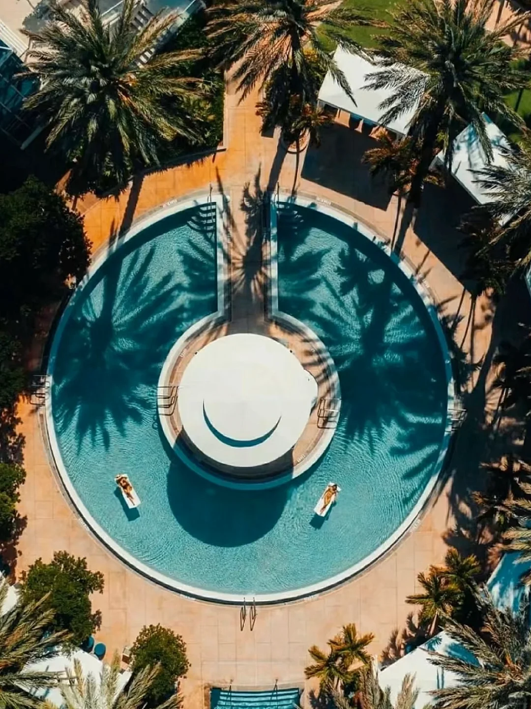 How to Choose the Best Hotel in Key West? Read This Guide and Save Money Too