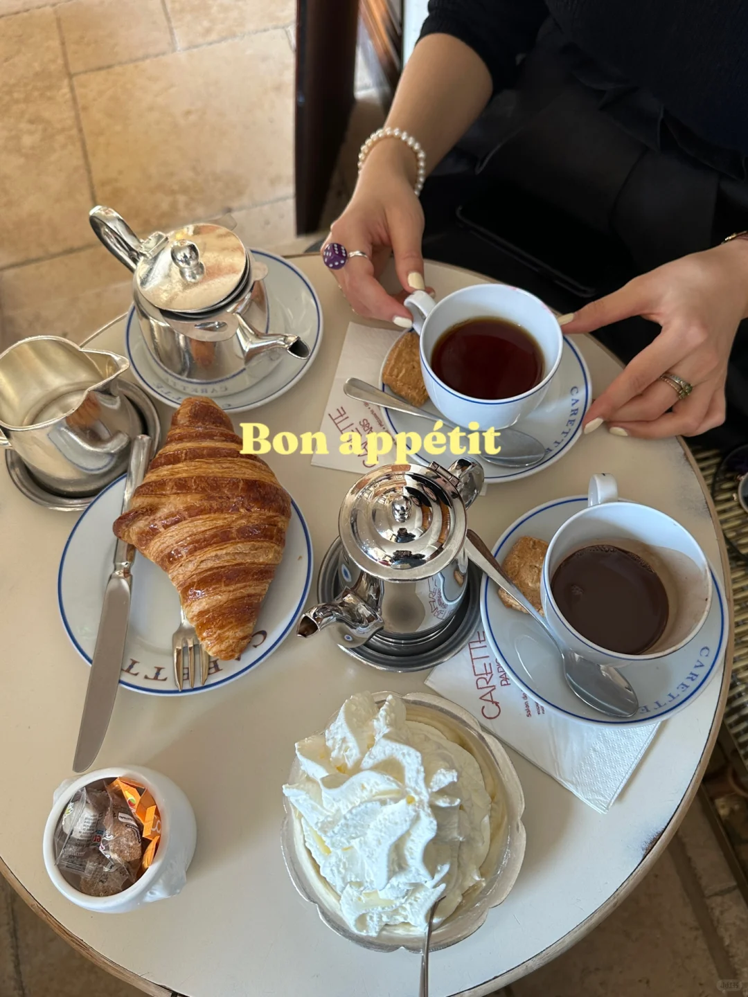 Paris Vlog | The Cafés That Stole My Heart