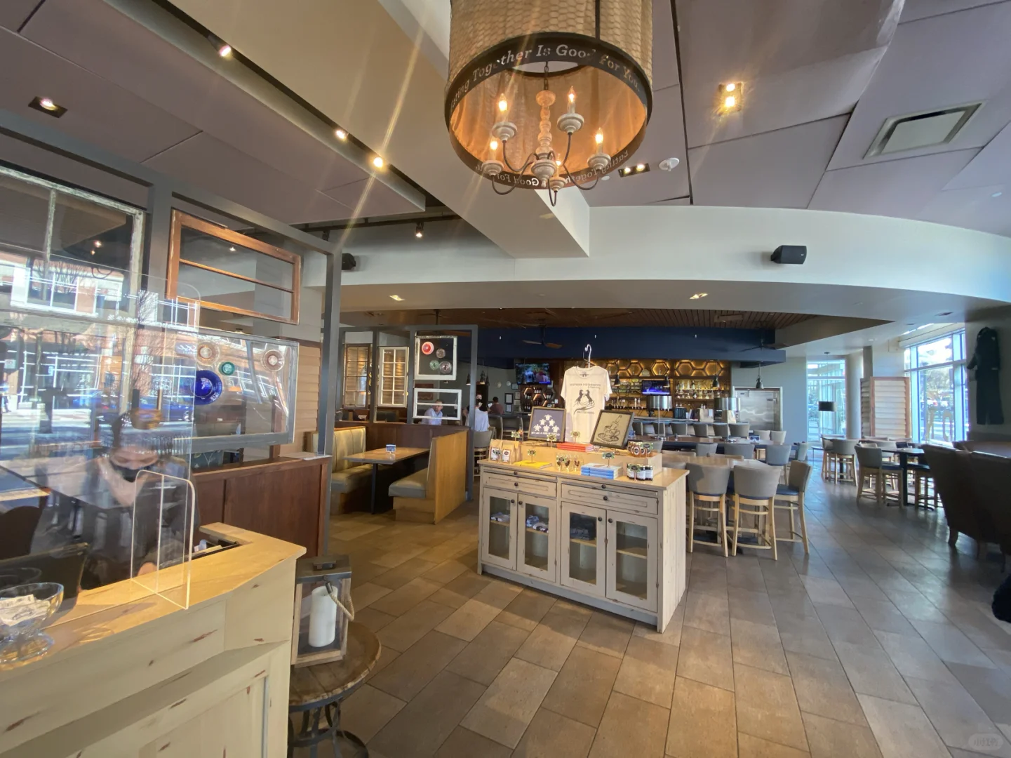 VA Beach Weekend Brunch Pick #2 • Tupelo Honey •