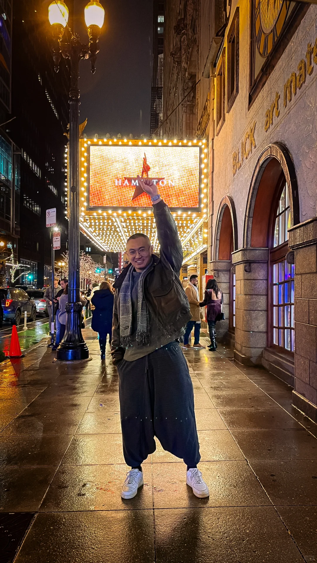 Chicago Hamilton: An Unbeatable Theater Experience!