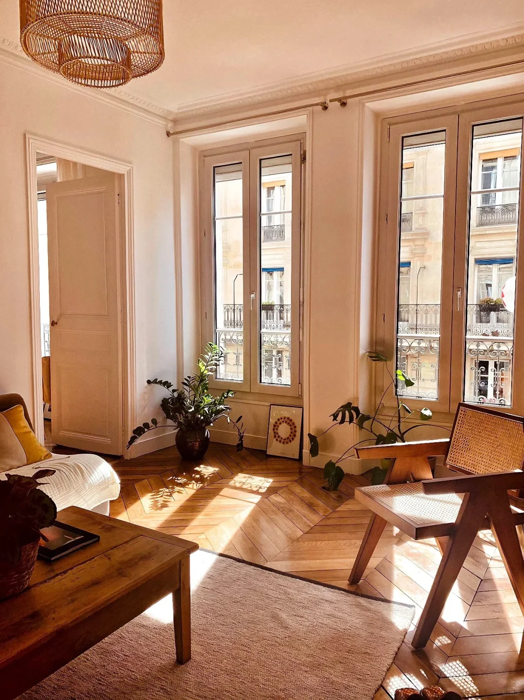 Paris 💐 These 3 Airbnb Stays Let Me Live the Ultimate French Lifestyle!