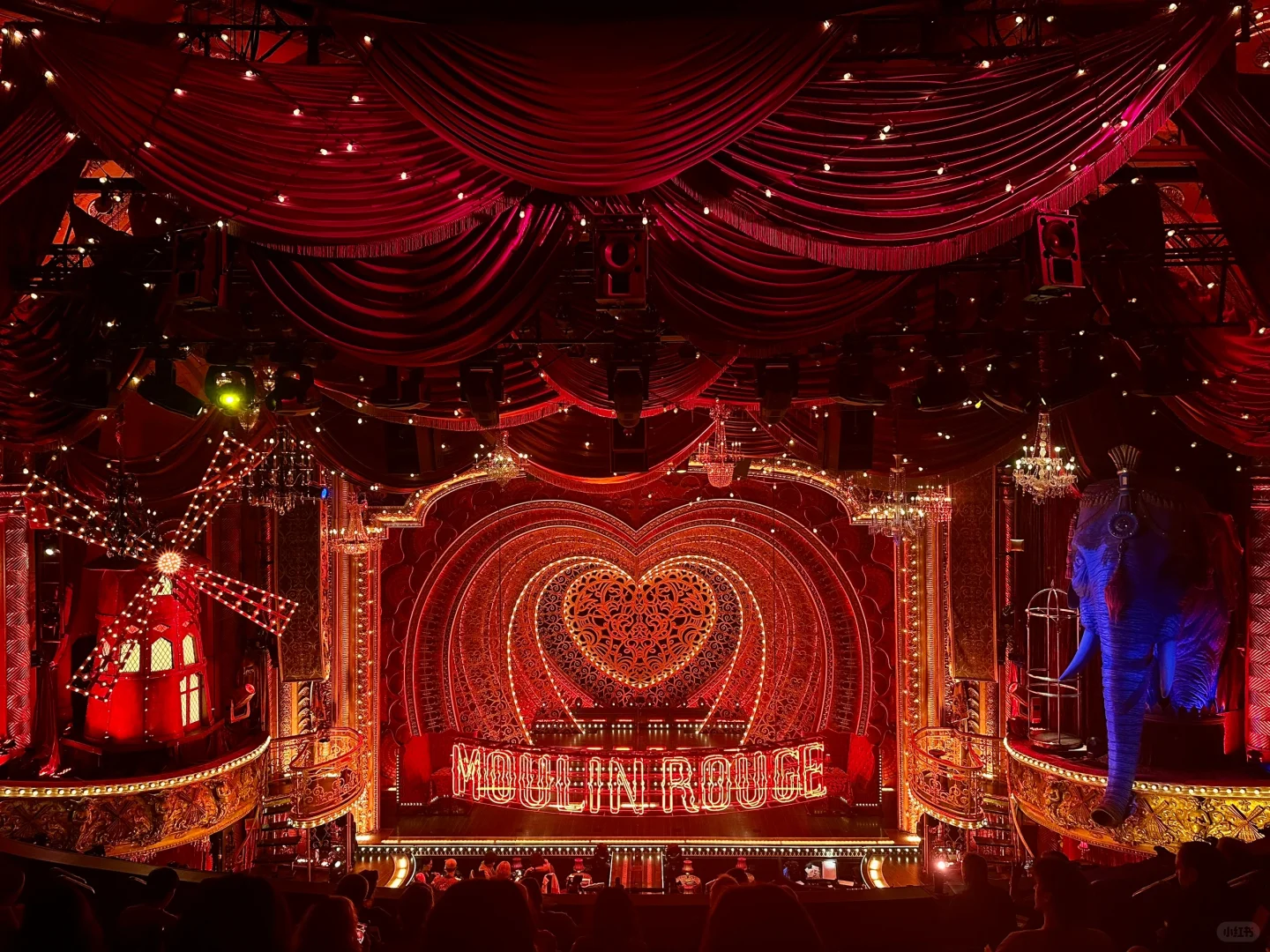 Chillin' in NYC: $48 for Broadway 🎭