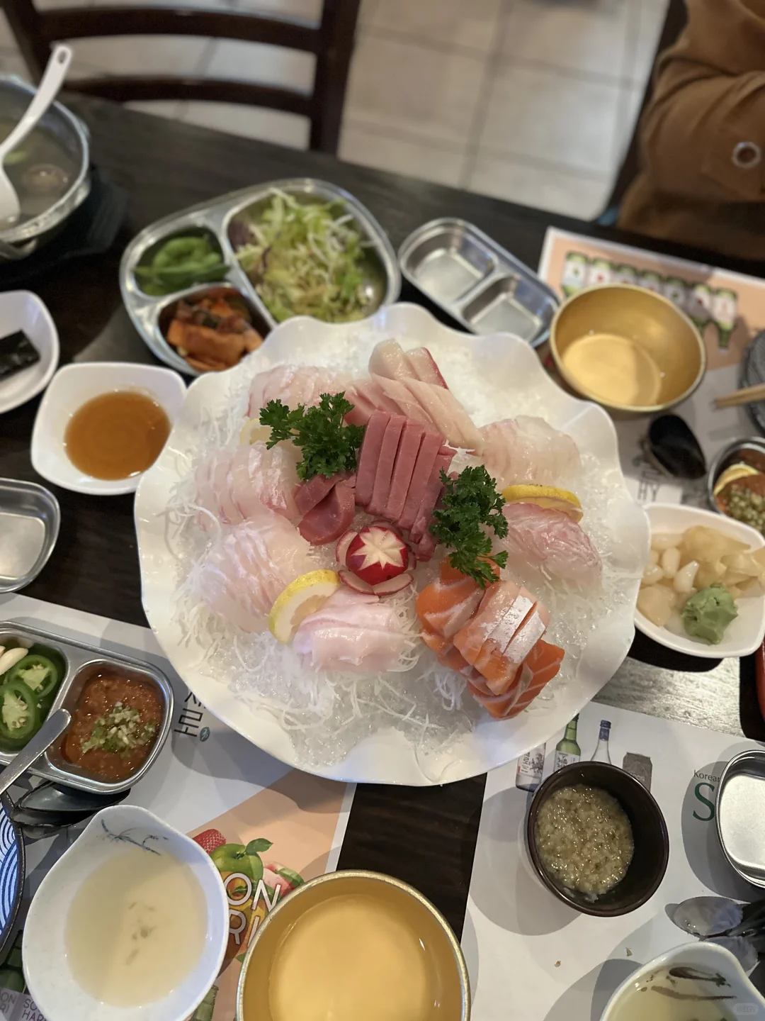 Feasting on K-Town's Fresh Korean Sashimi Until We're Stuffed 🐟