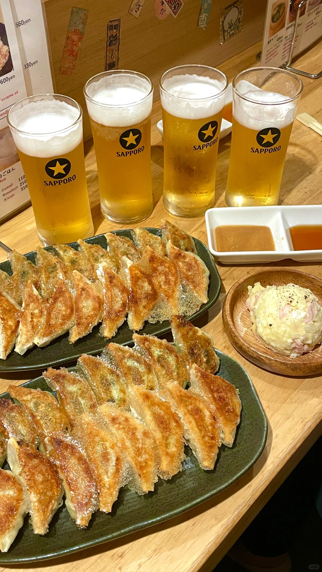 🎉 Just had some insanely delicious Gyoza in 🇯🇵! 🥟