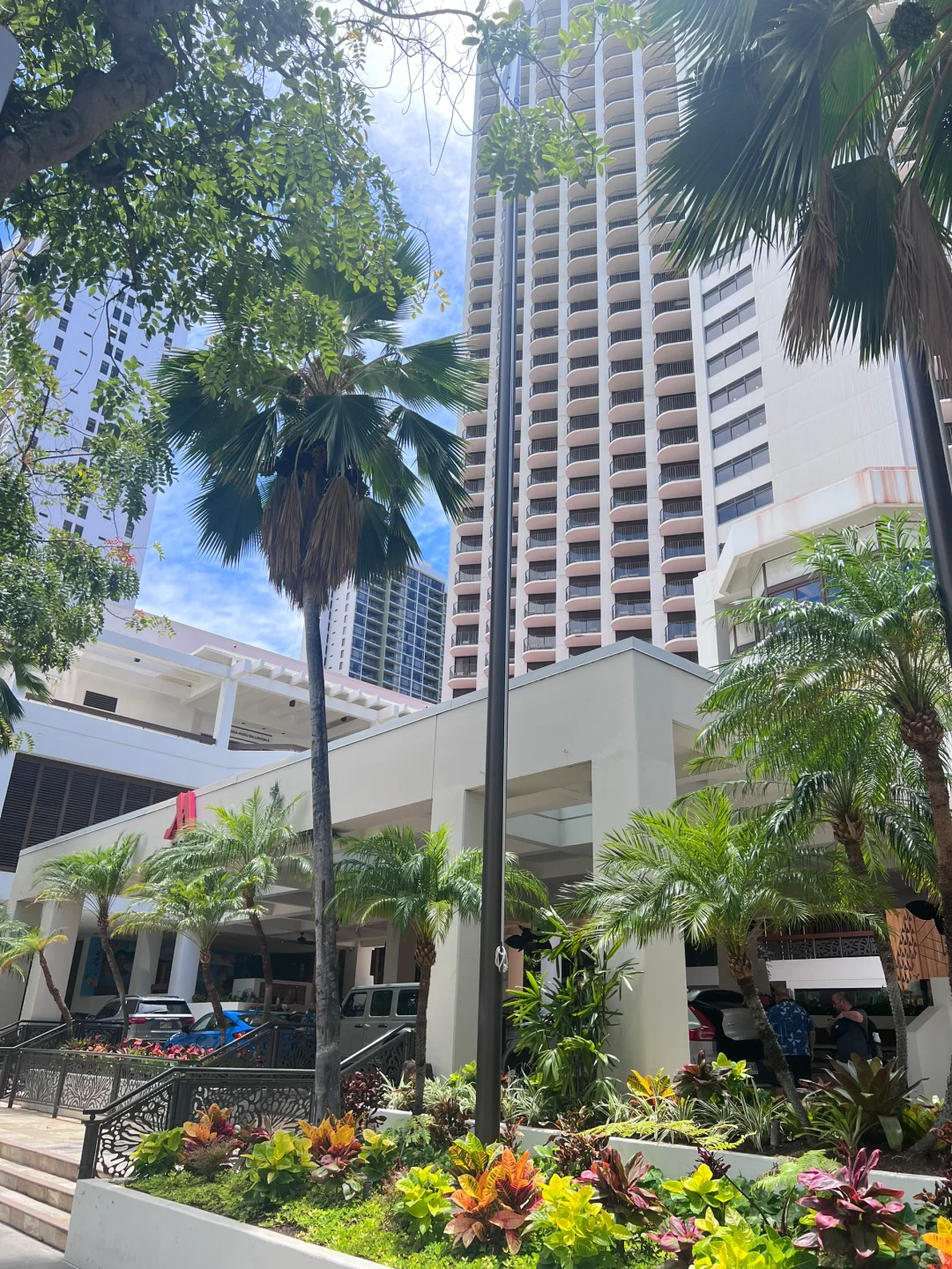 May 2024: Four Hotels on Oahu & Big Island