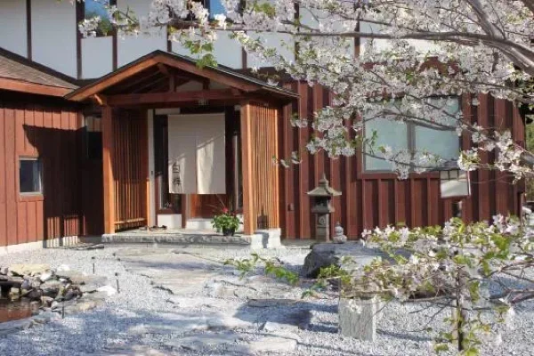 Boston Hot Springs Guide: What Else Would You Do in Winter If Not Soaking in a Hot Spring?