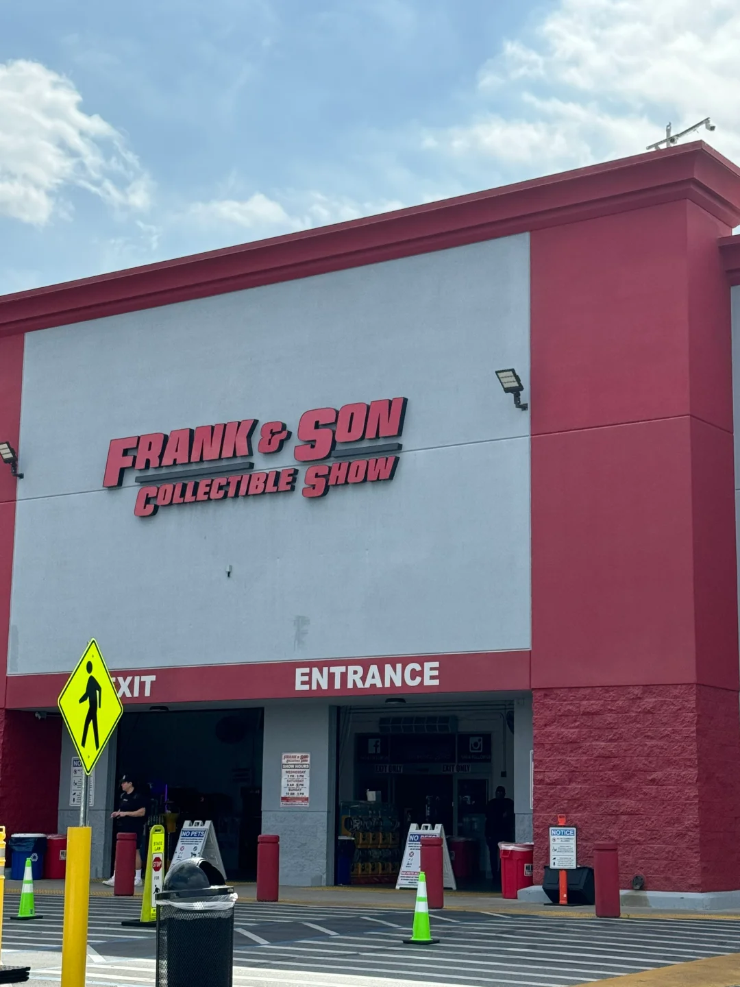 LA's Biggest Secondhand Toy Store 🤓 Frank & Son