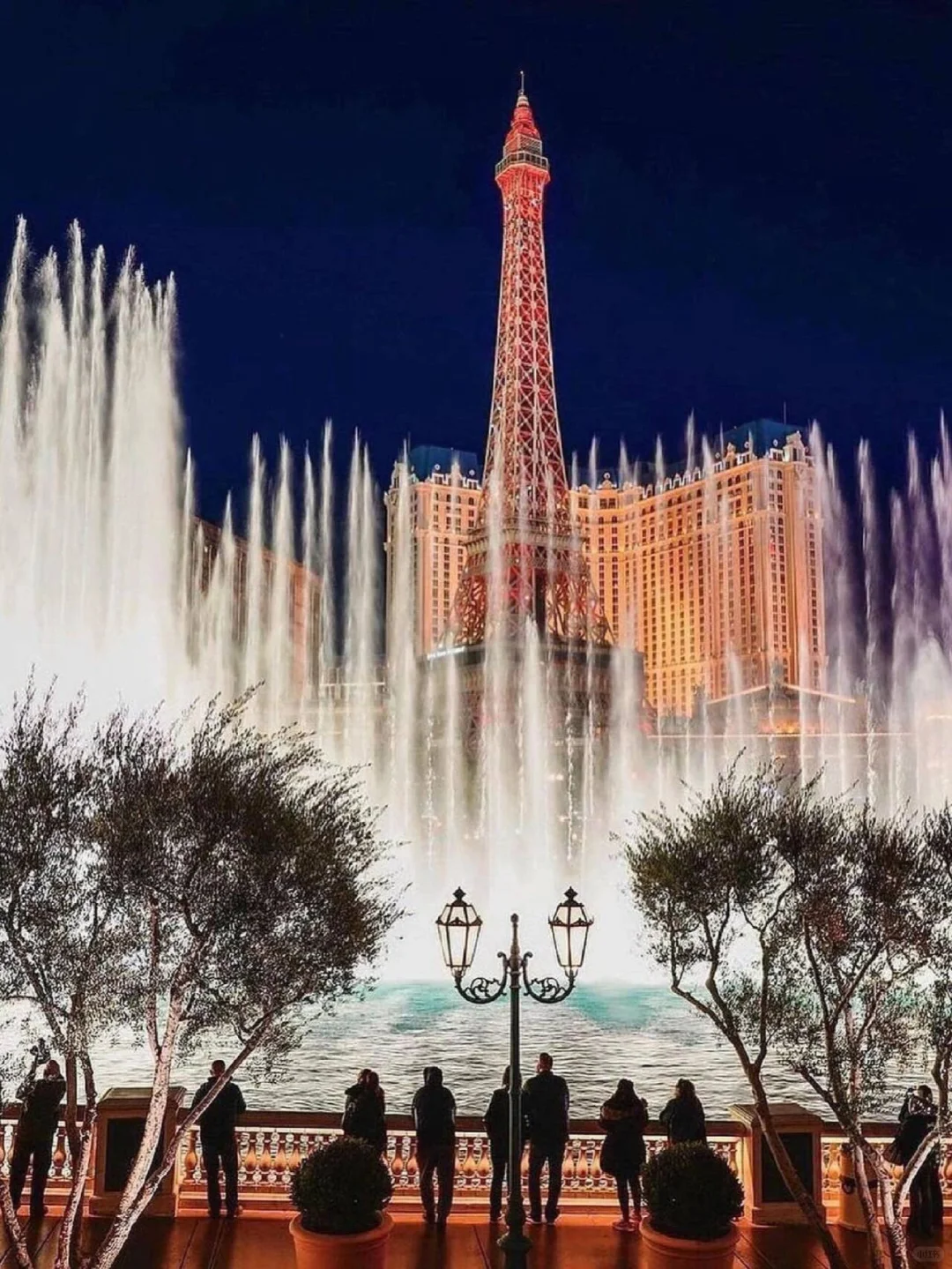 Must-See Travel Guide for Visiting 📍Las Vegas, Nevada
