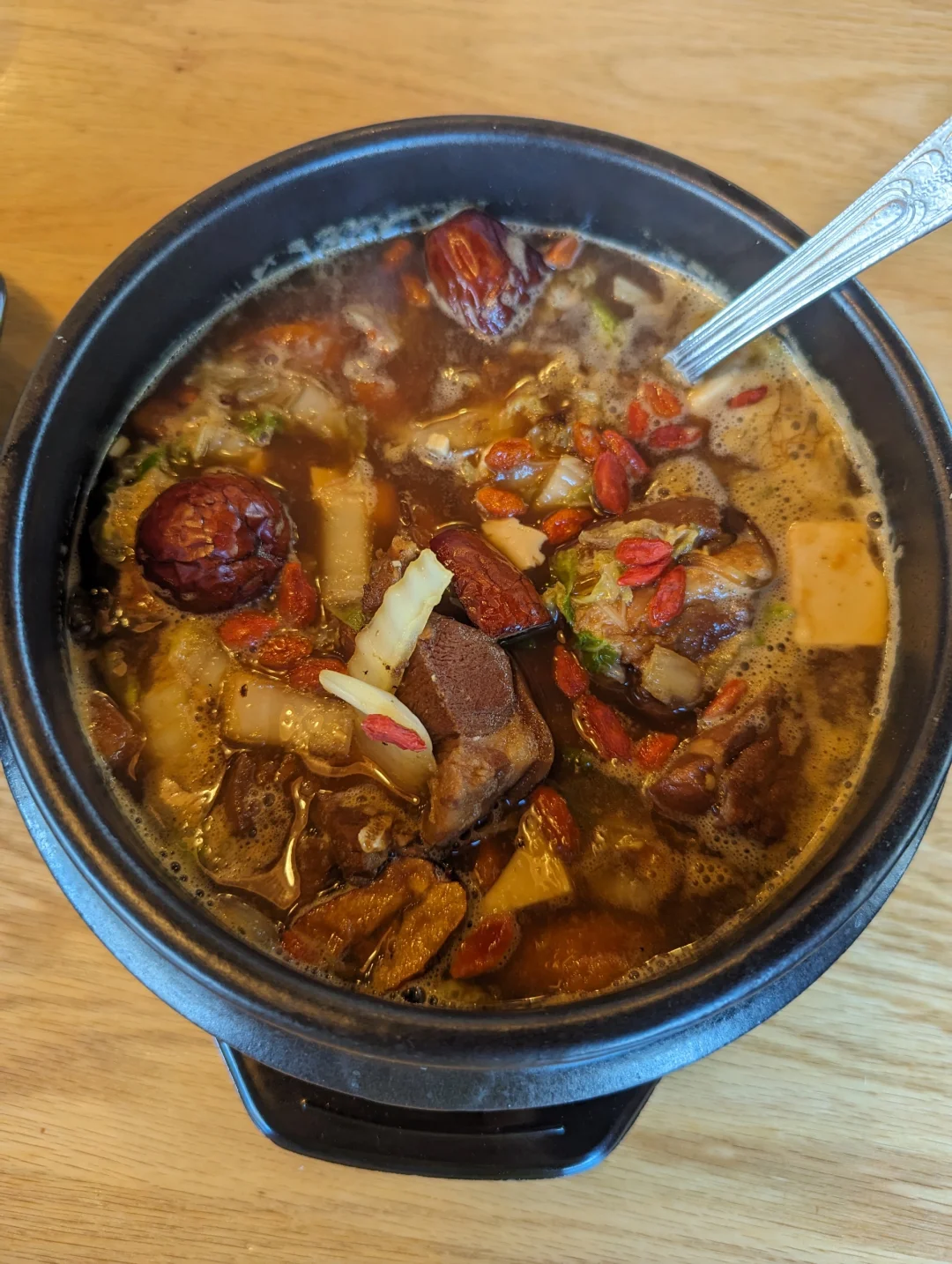 The newly launched hot pot at Drunk Jiangnan and Vivi Tea Shop