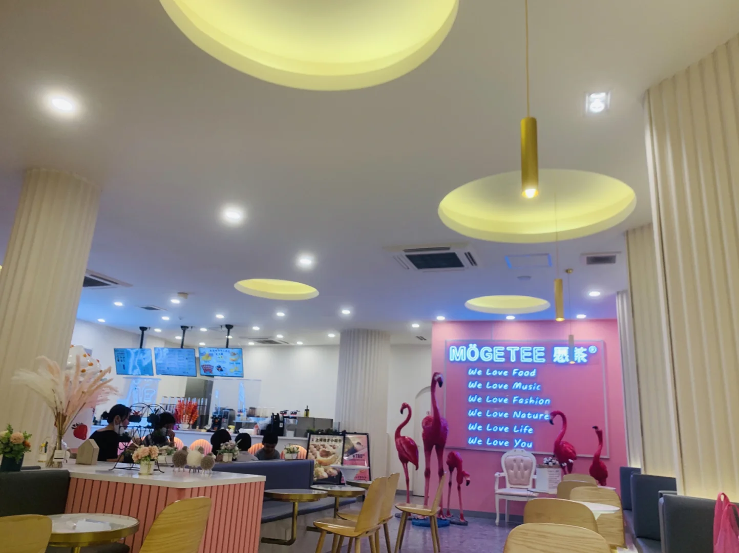 Harajuku's Bean Pig Café