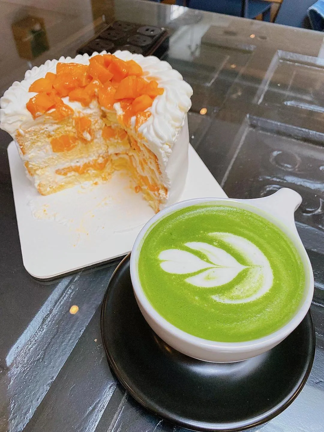 Houston's Newest Trendy Coffee Spot: Un. Caffe