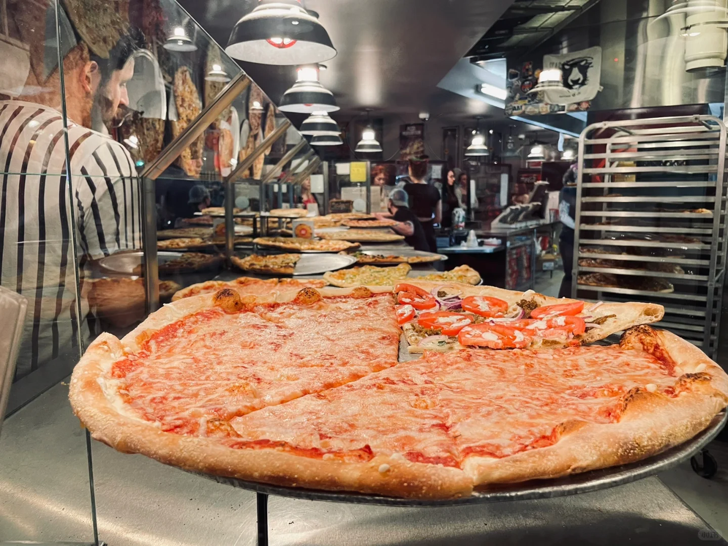 "Must-Visit Pizza Spot in Milwaukee"