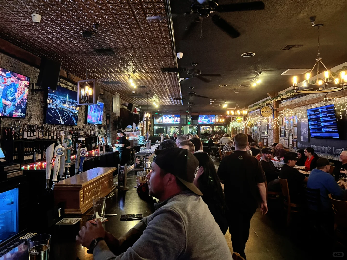 The Noisiest Late-Night Bar in Chandler, AZ: Murphy's
