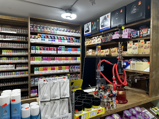 vape store guildford US vaping deaths linked to THC - not nicotine | Science, Climate & Tech  News main image 1