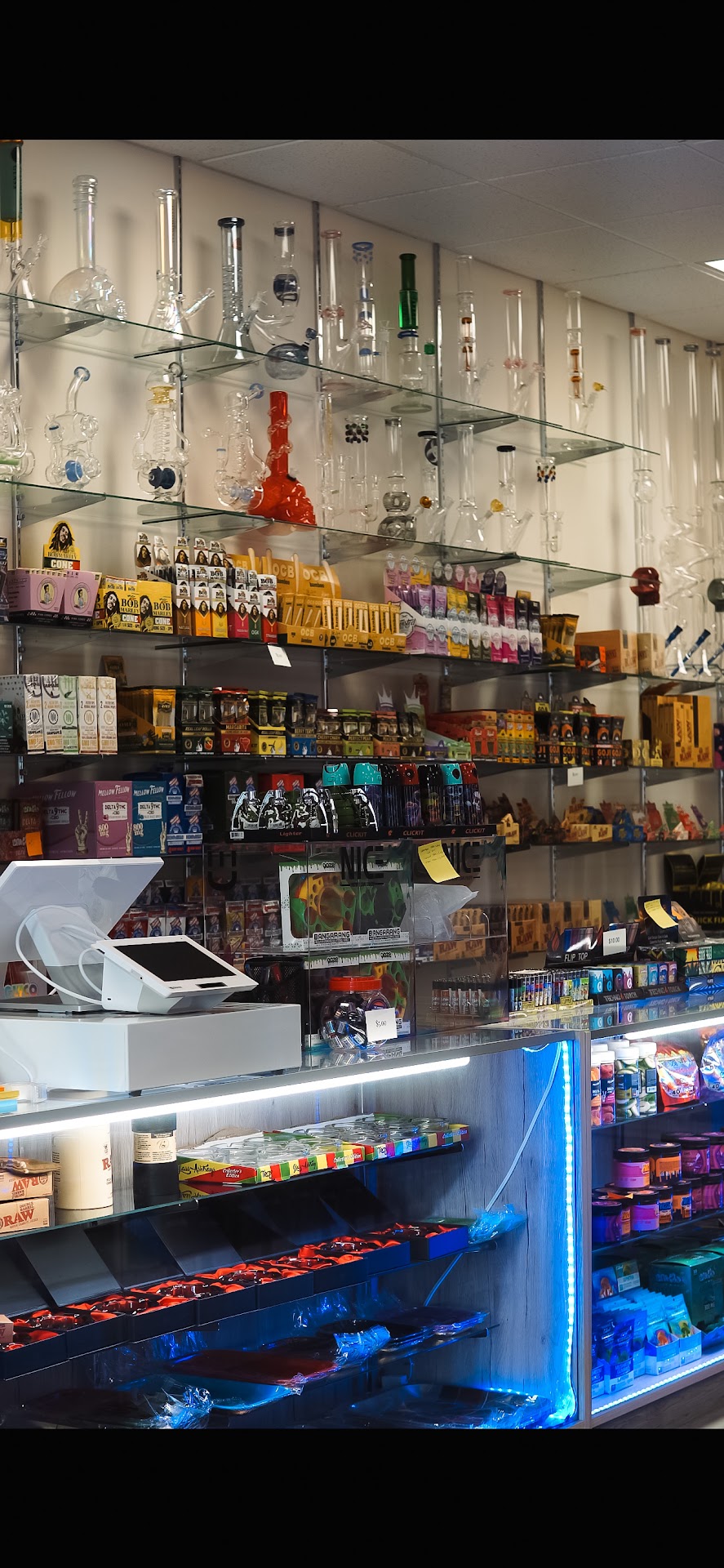 Treasures Smoke and Vape in Urbandale, United States - reviews,open  hours,photo spots, things to do | WanderBoat AI Trip Planner