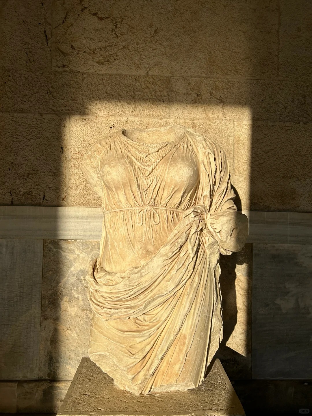 post_image