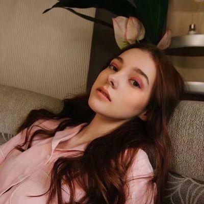  Isabella Stone