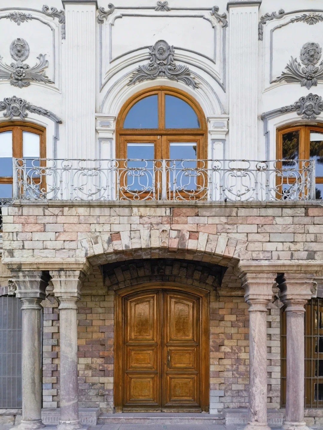 post_image